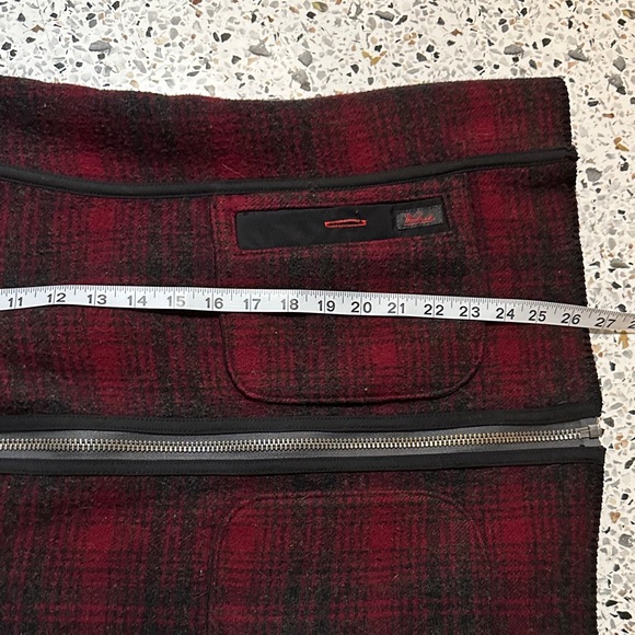 Woolrich women’s reversible vest in charcoal hunt plaid size medium - Picture 8 of 8